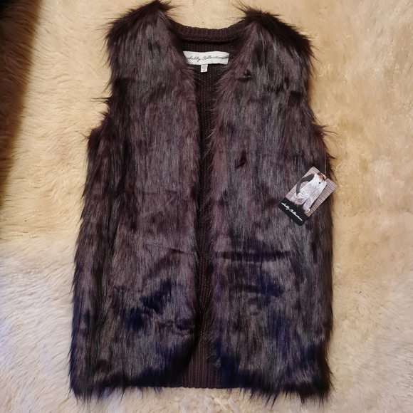 Boutique Debby Collection Faux Fur Open Front Vest Brown Burgundy Size S NWT - Picture 2 of 11